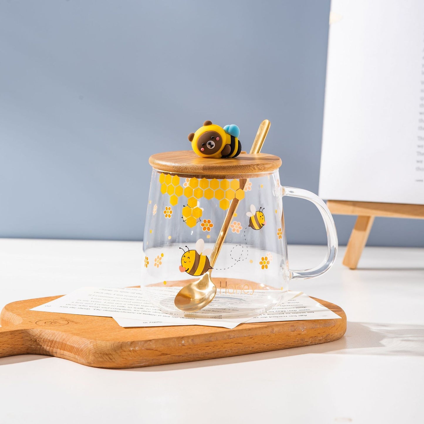 Cartoon Bee High Borosilicate Glass Cup With Lid